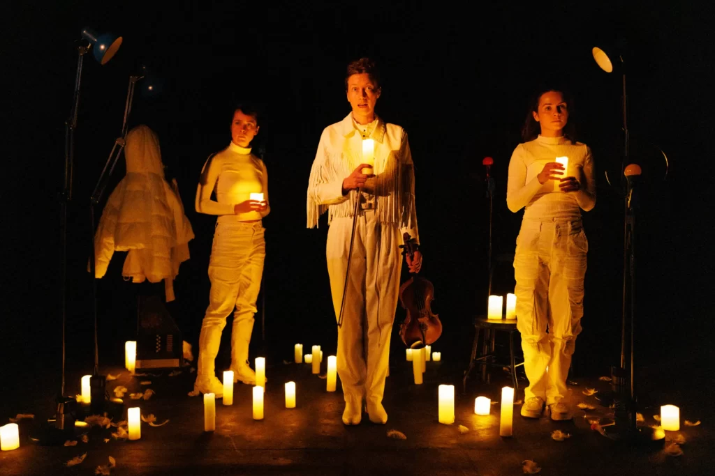 Elizabeth Crarer, Loren O'Dair and Katie Cherry in Ghost Stories by Candlelight, High Tide Theatre, credit Fourth Wall Photograp